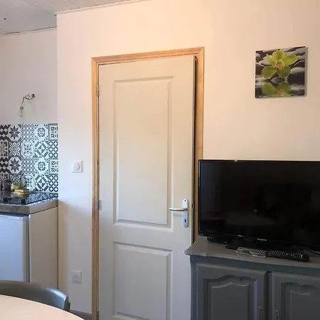 Des Champs Apartment Montelimar